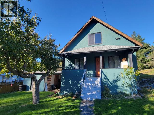 5875 FRASER STREET, Powell River