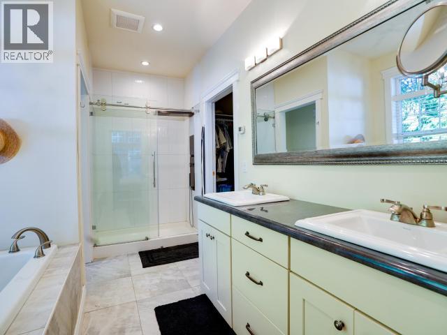 3265 BUTLER RD, Powell River
