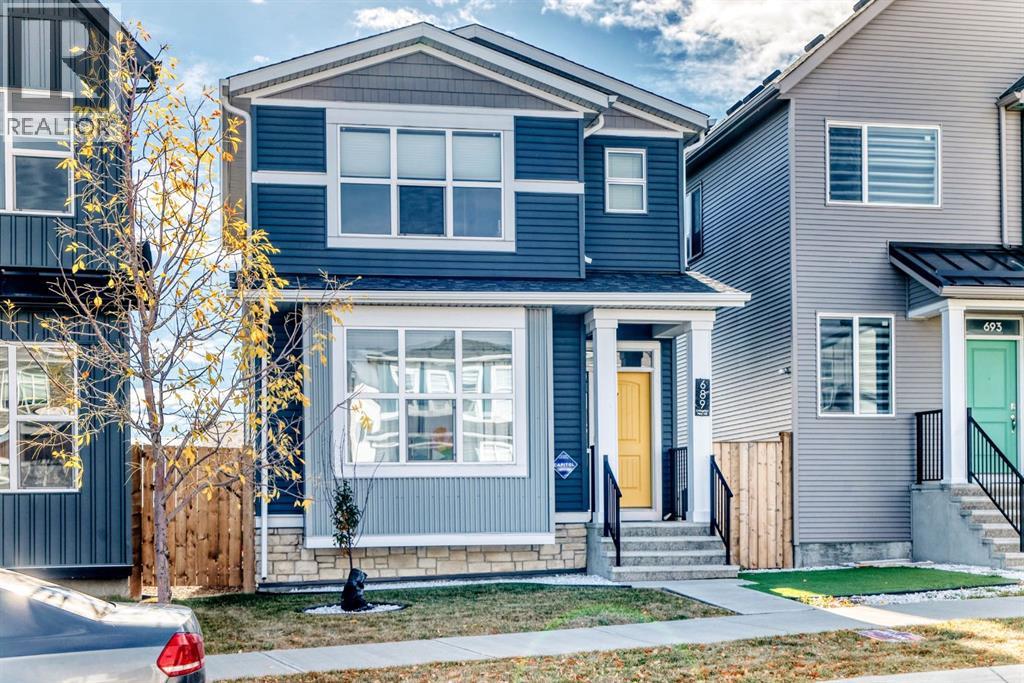 689 Livingston Way NE, Calgary, Alberta
