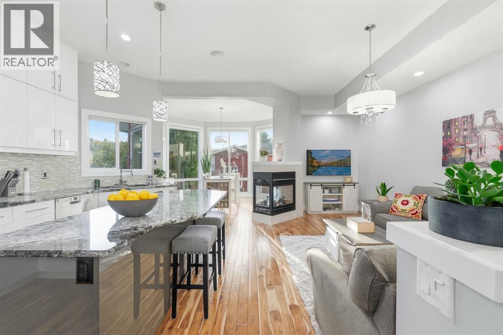 Single Family House for Sale in   Street NW Bowness Calgary 
