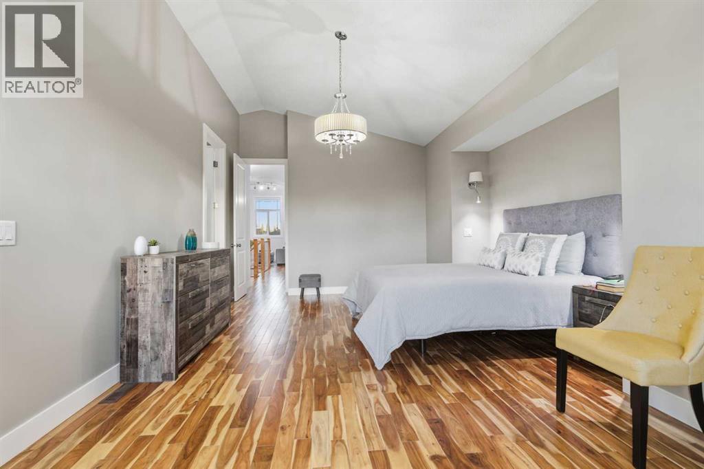 Single Family House for Sale in   Street NW Bowness Calgary 