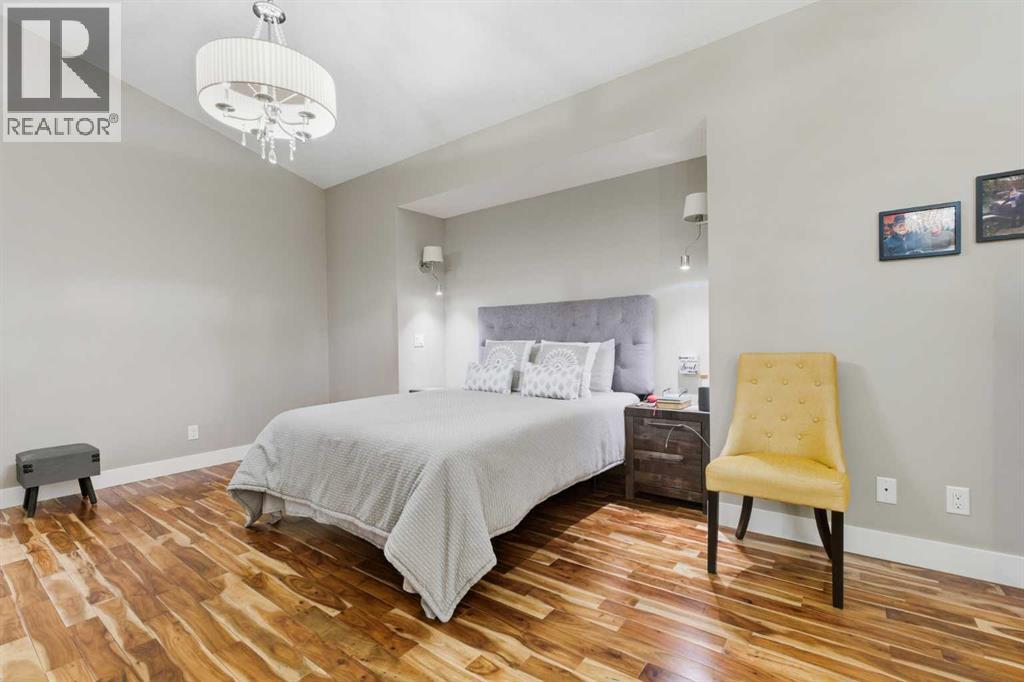 Single Family House for Sale in   Street NW Bowness Calgary 