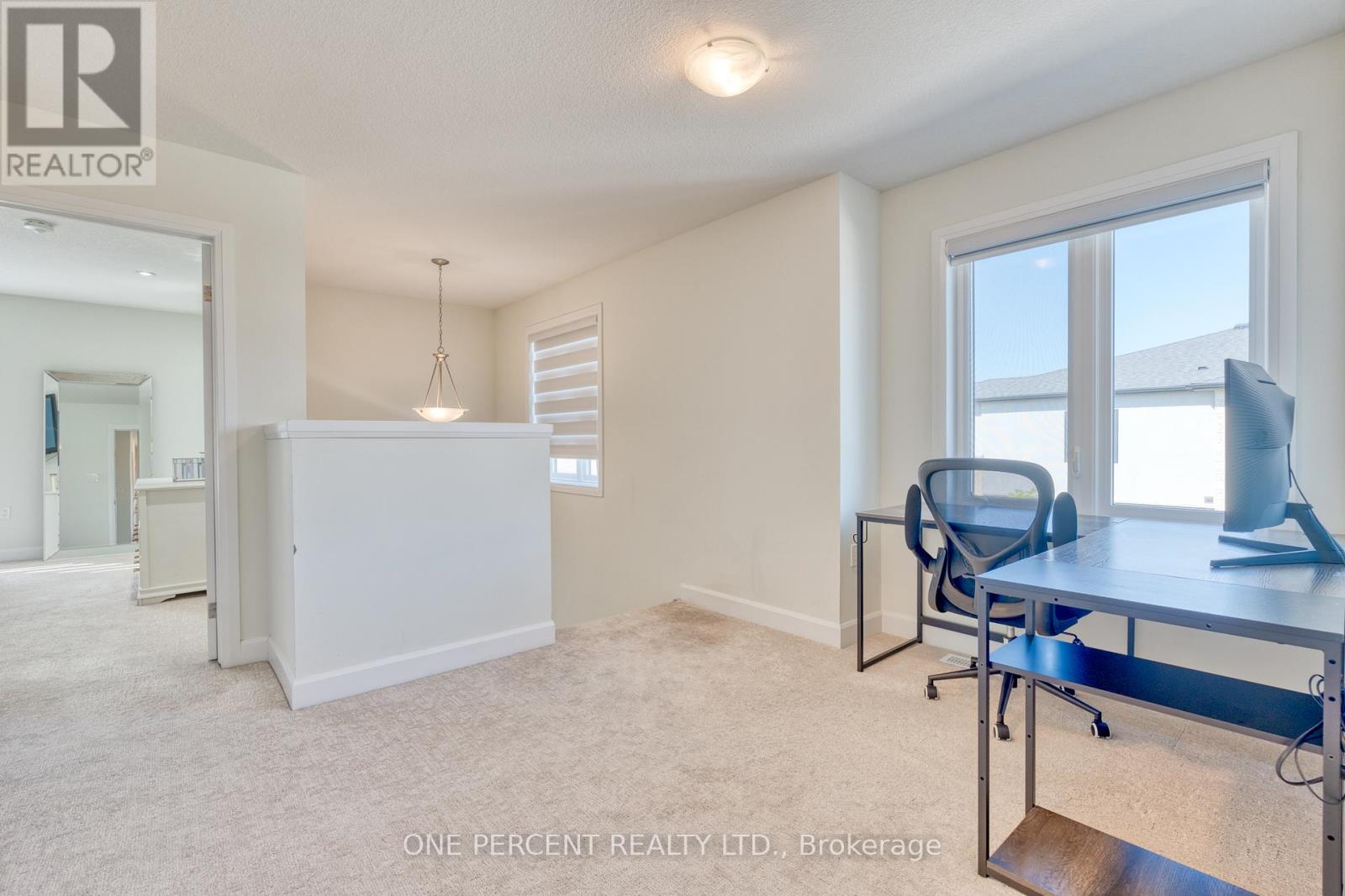 Single Family House for Sale in  SOUTHAM LANE Hamilton (Mountview) 