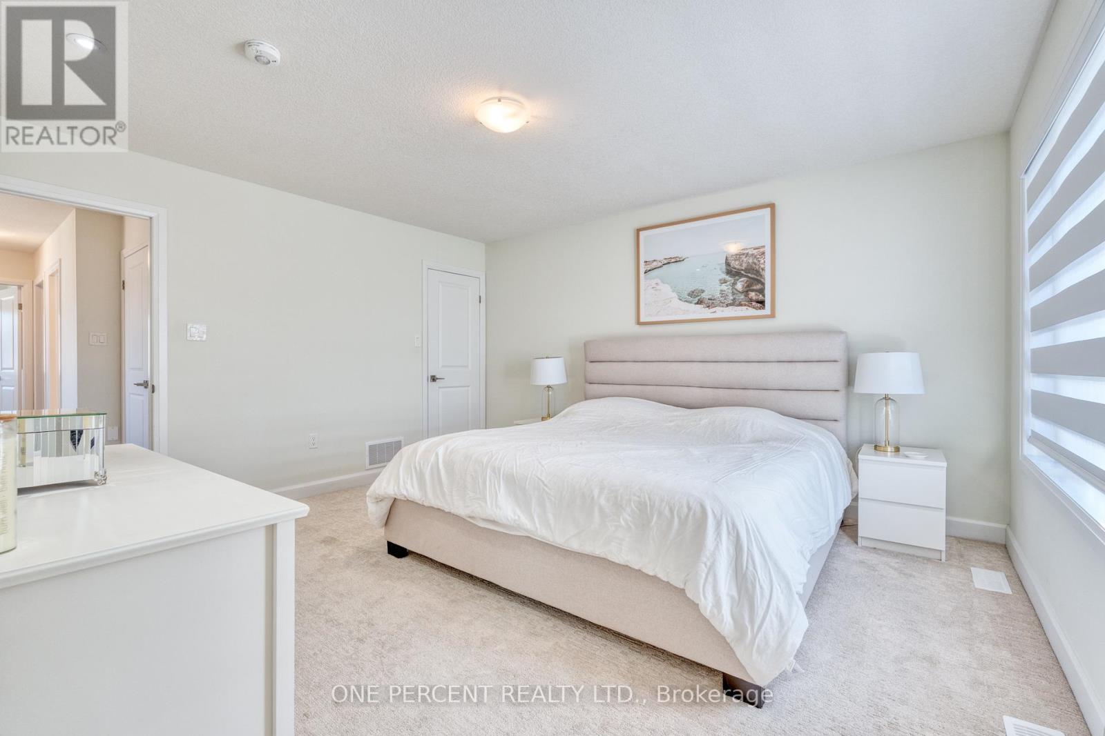 Single Family House for Sale in  SOUTHAM LANE Hamilton (Mountview) 