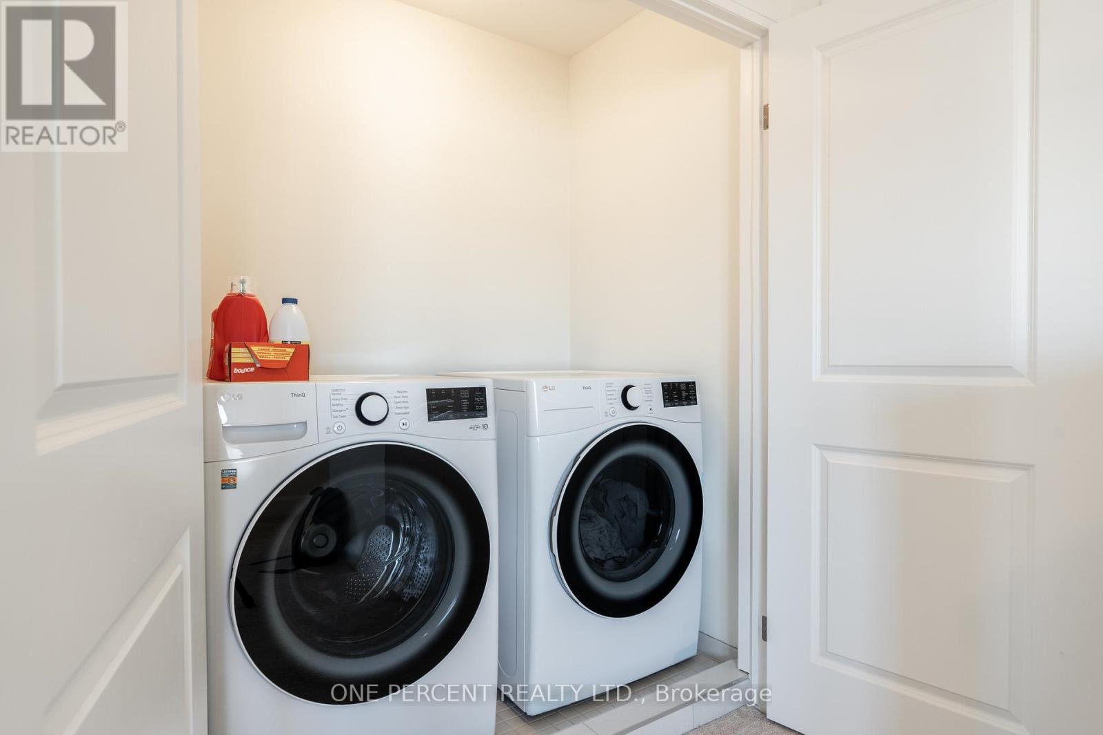 Single Family House for Sale in  SOUTHAM LANE Hamilton (Mountview) 