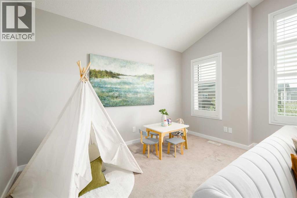 Single Family House for Sale in  Cougar Ridge Close SW Cougar Ridge Calgary 