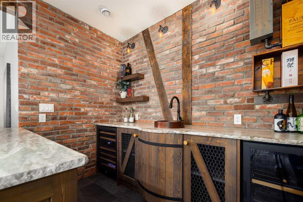 Single Family House for Sale in  Cougar Ridge Close SW Cougar Ridge Calgary 