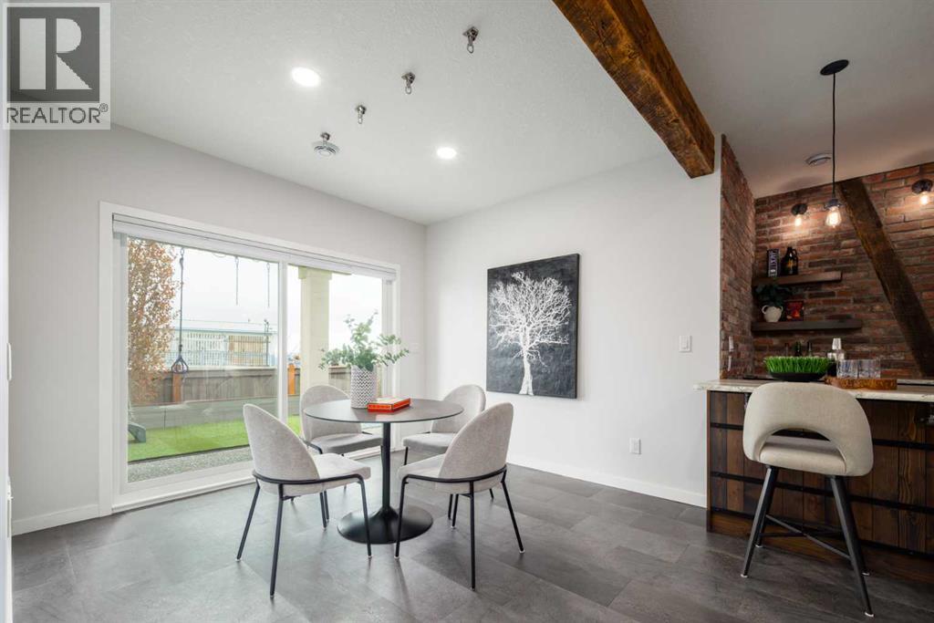 Single Family House for Sale in  Cougar Ridge Close SW Cougar Ridge Calgary 