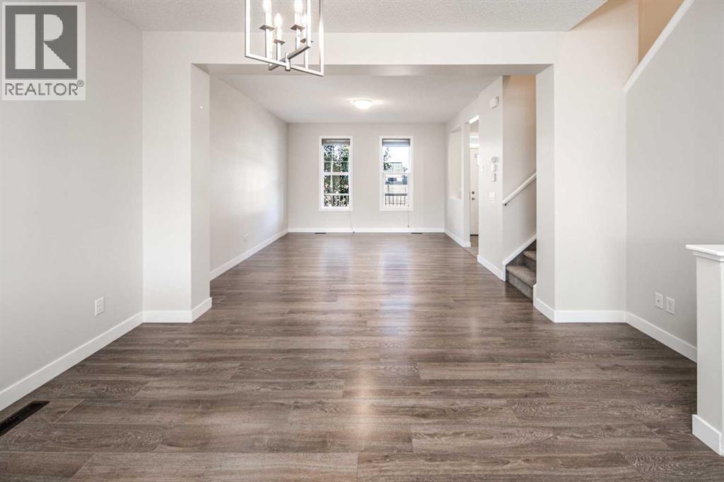Single Family House for Sale in  Evanscrest Road NW Evanston Calgary 