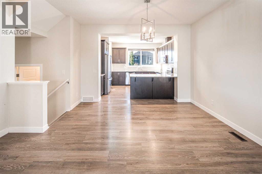 Single Family House for Sale in  Evanscrest Road NW Evanston Calgary 