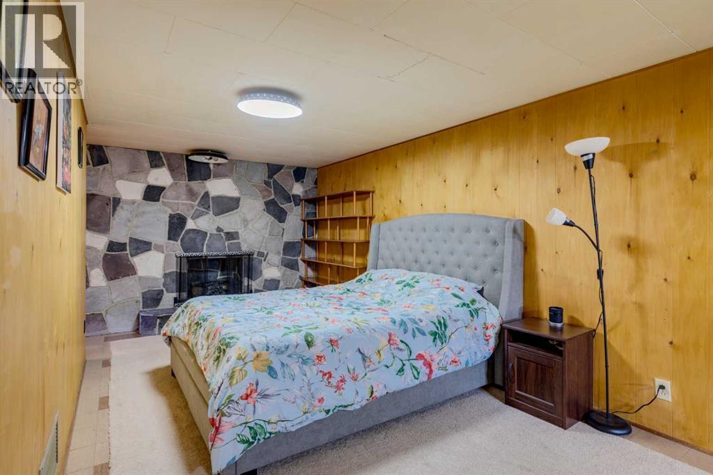 Single Family House Bungalow for Sale in  Hallbrook Drive SW Haysboro Calgary 