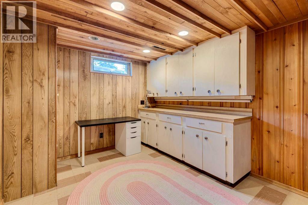 Single Family House Bungalow for Sale in  Hallbrook Drive SW Haysboro Calgary 