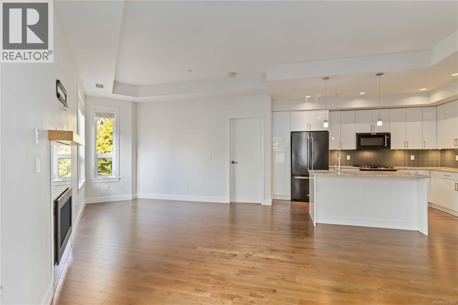 202 3111A Havenwood Lane, Colwood