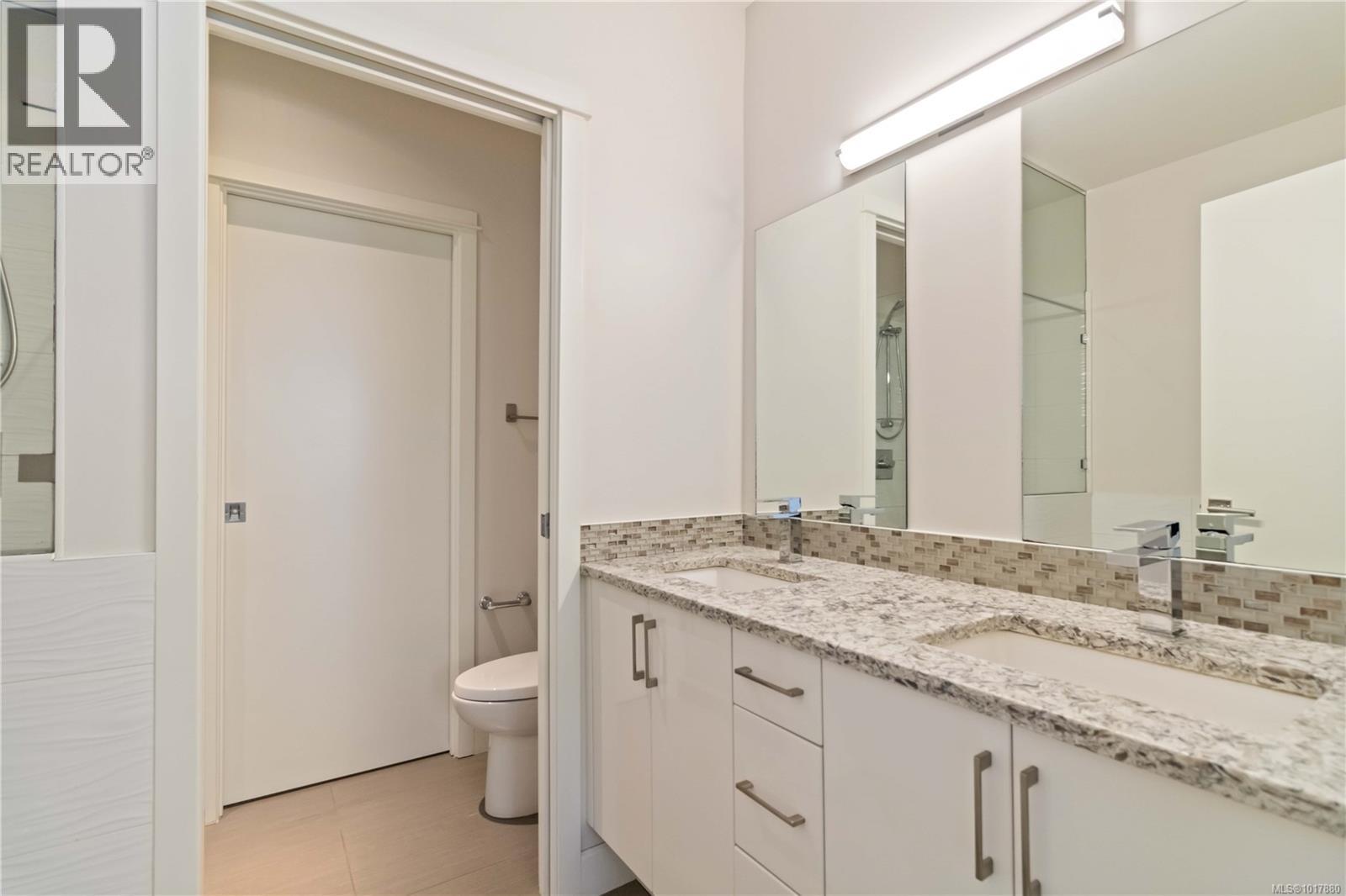 202 3111A Havenwood Lane, Colwood
