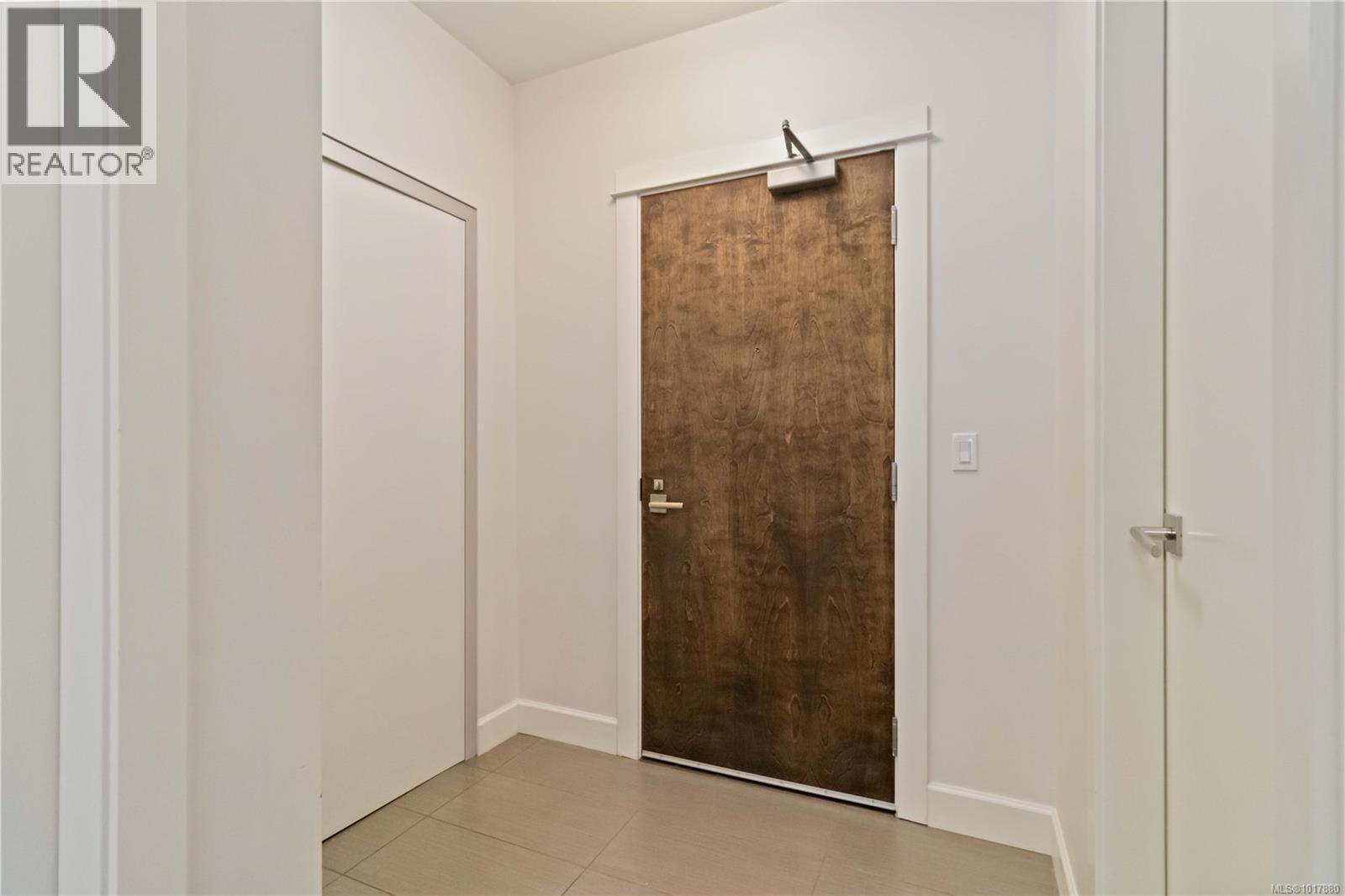 202 3111A Havenwood Lane, Colwood