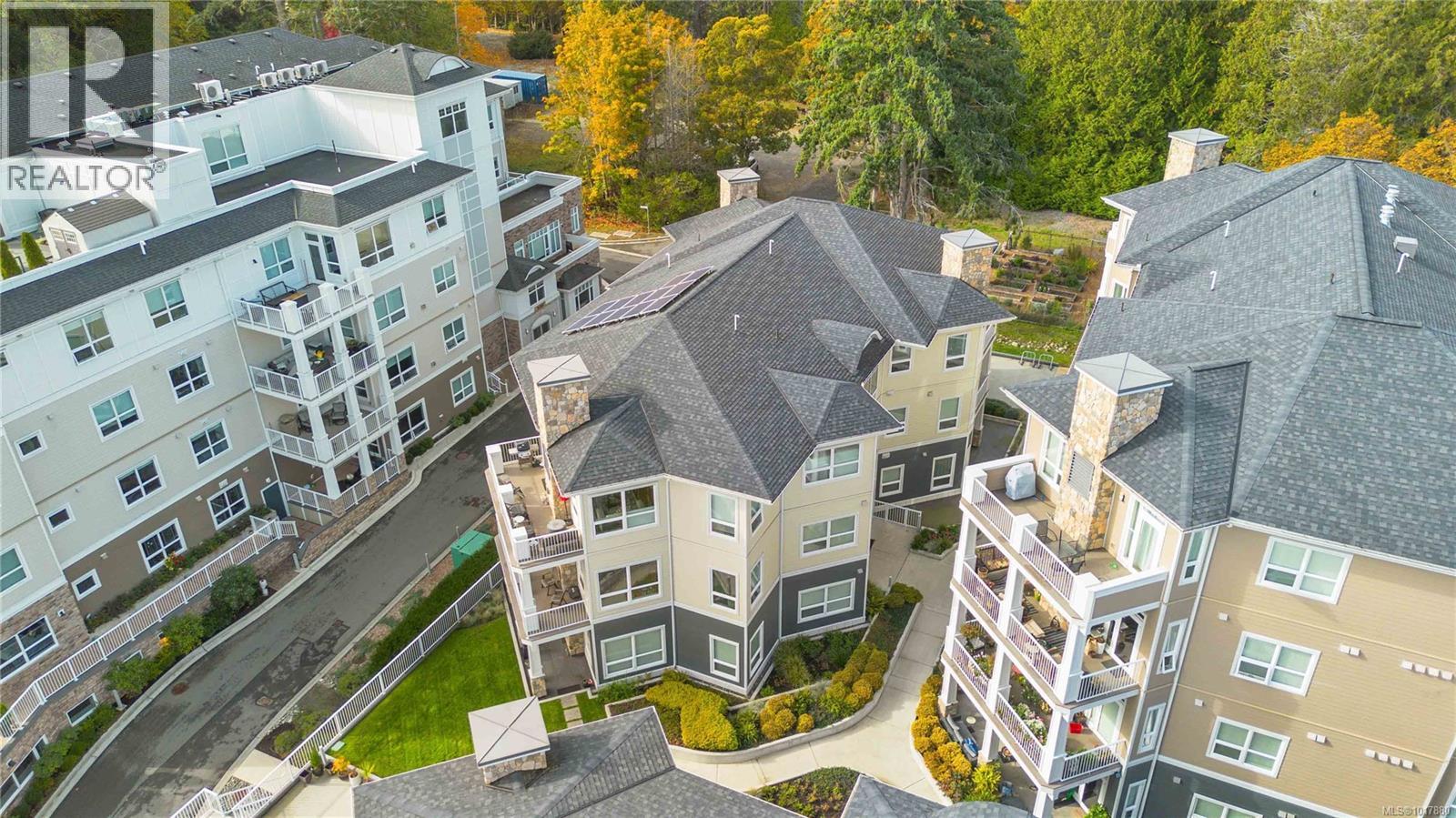 202 3111A Havenwood Lane, Colwood