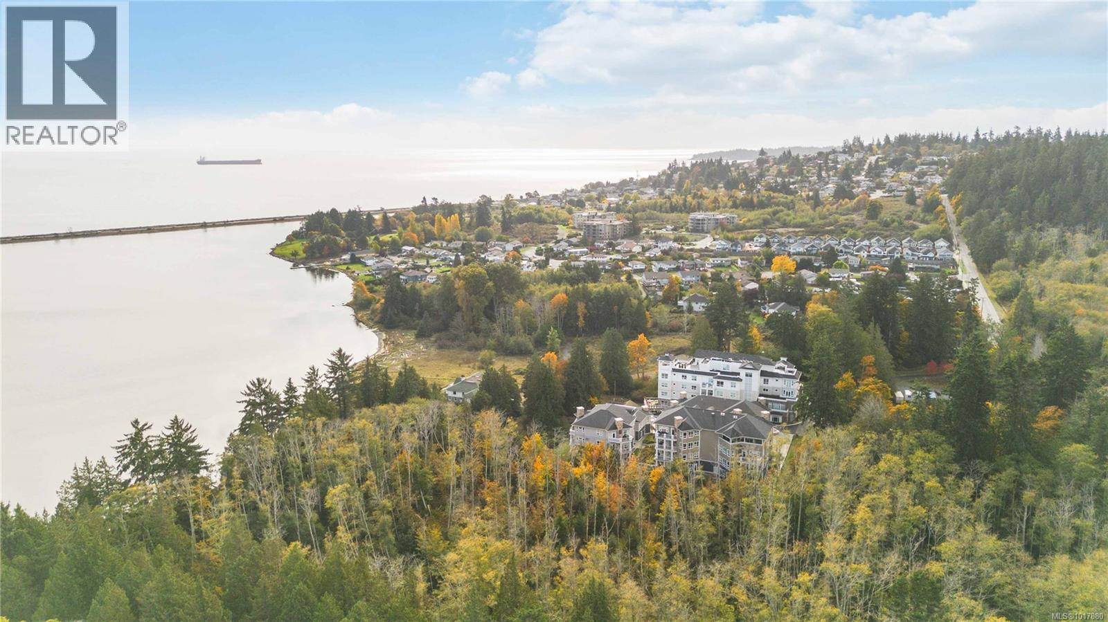 202 3111A Havenwood Lane, Colwood