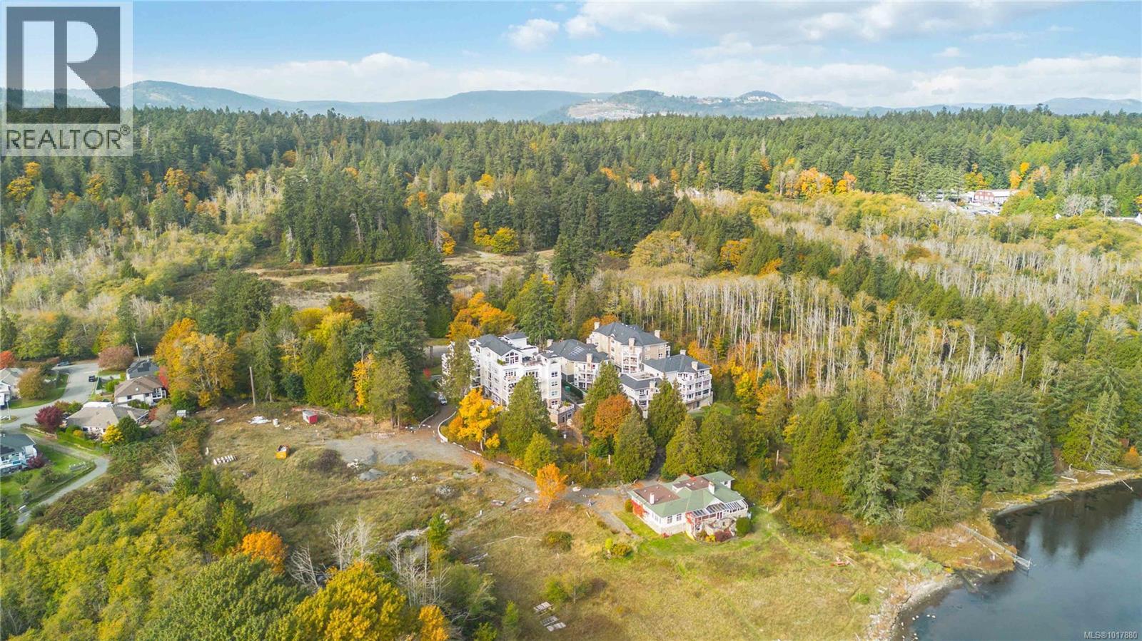 202 3111A Havenwood Lane, Colwood