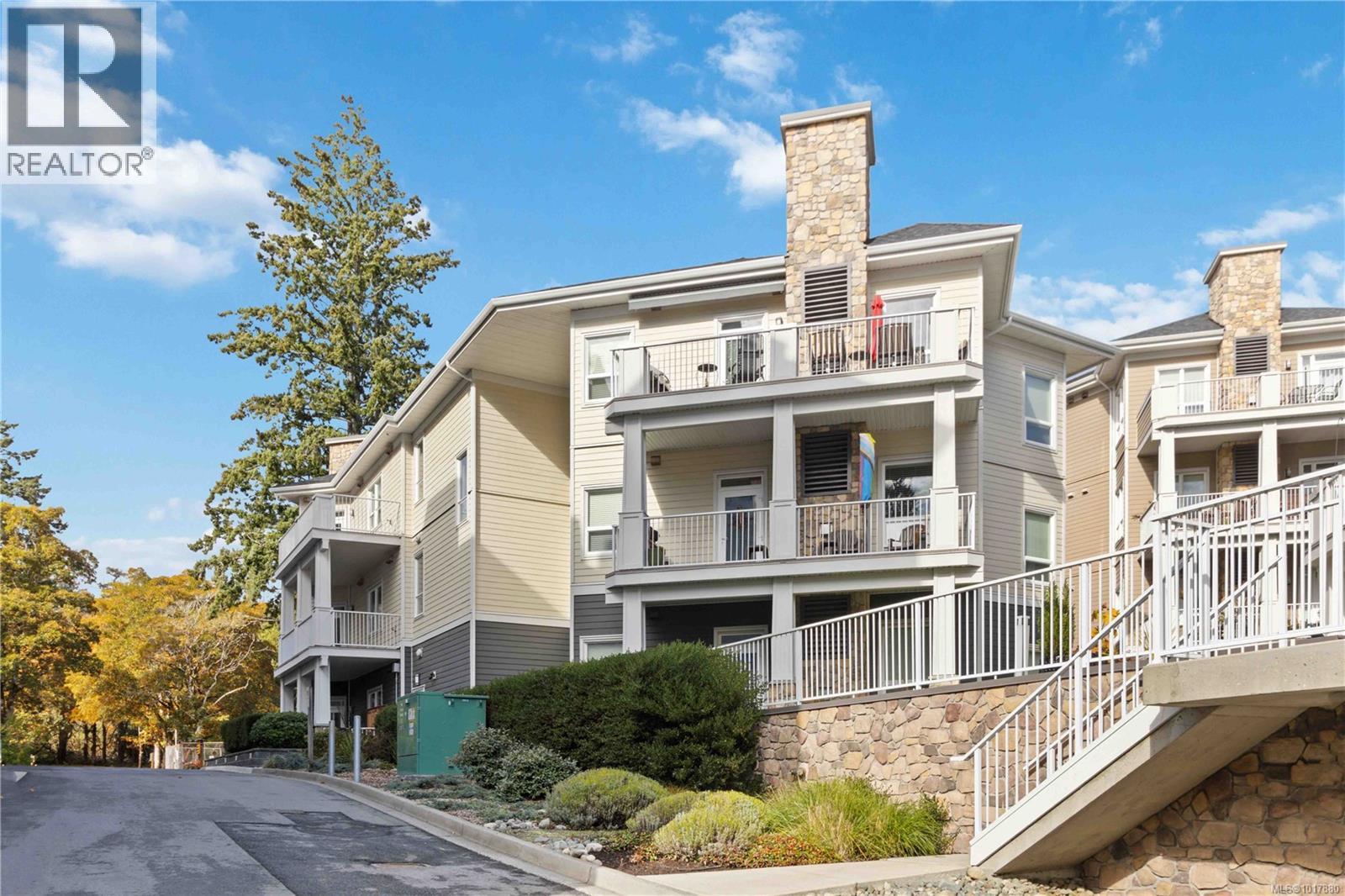 202 3111A Havenwood Lane, Colwood
