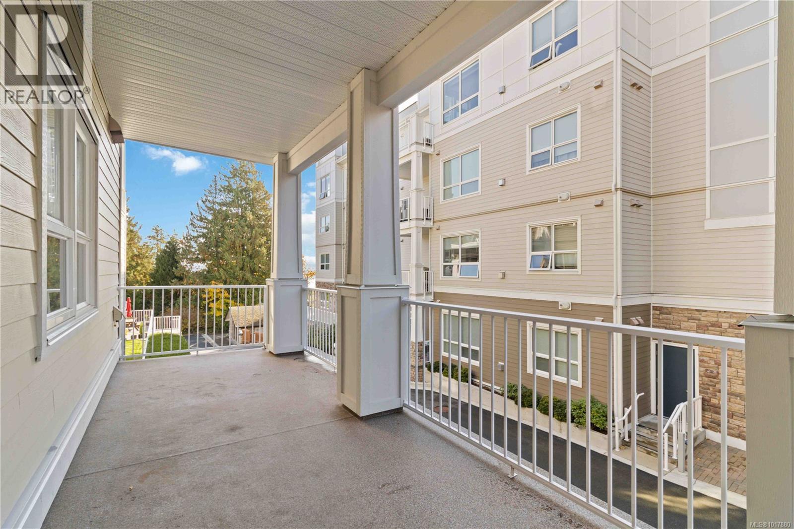 202 3111A Havenwood Lane, Colwood