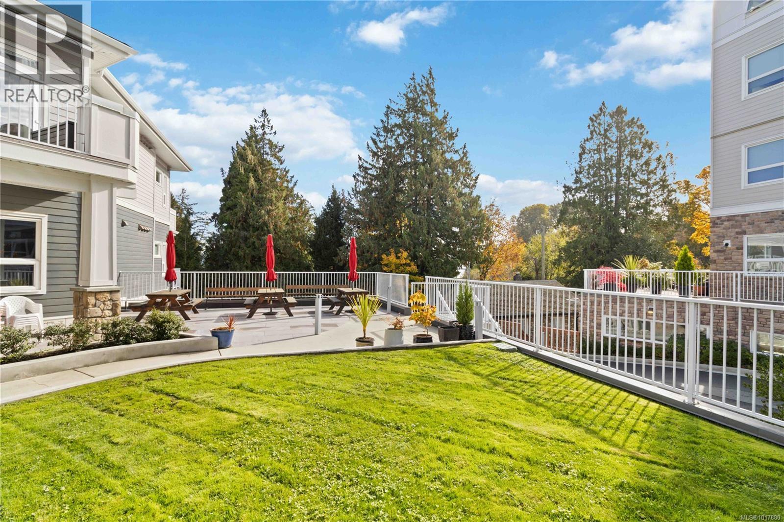 202 3111A Havenwood Lane, Colwood