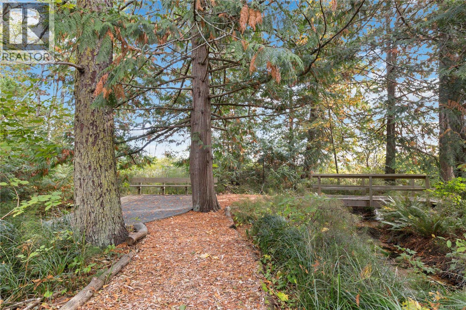 202 3111A Havenwood Lane, Colwood