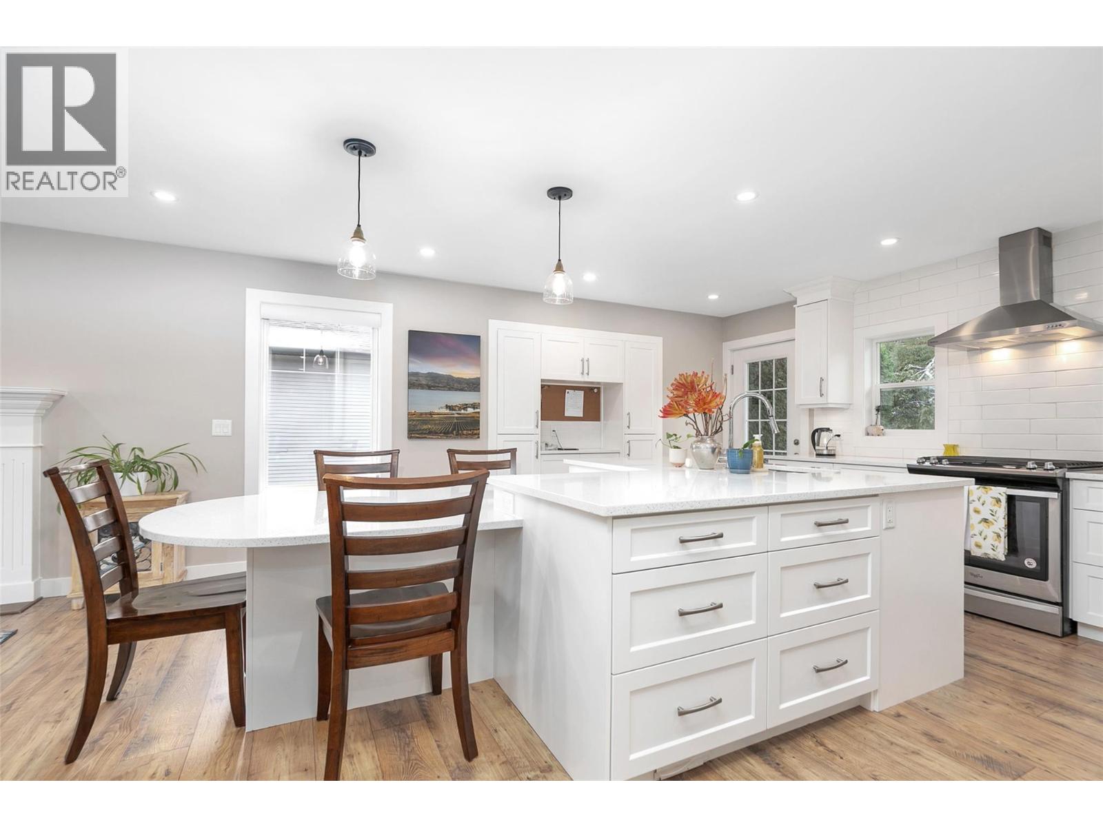 3676 Morningside Drive, West Kelowna