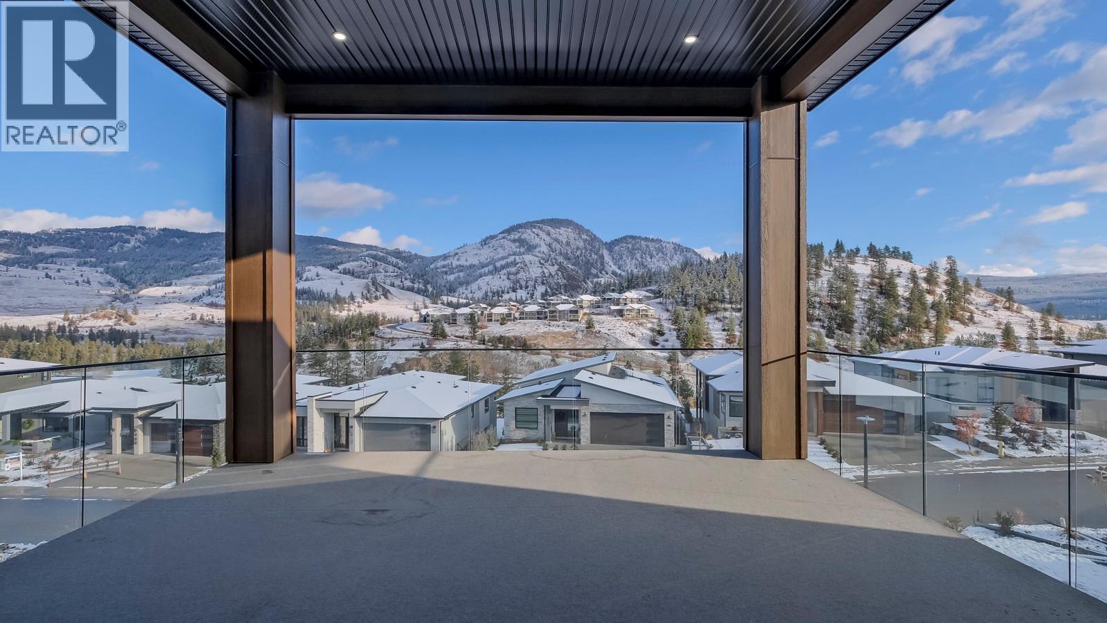  937 Royal Troon Lane, Kelowna