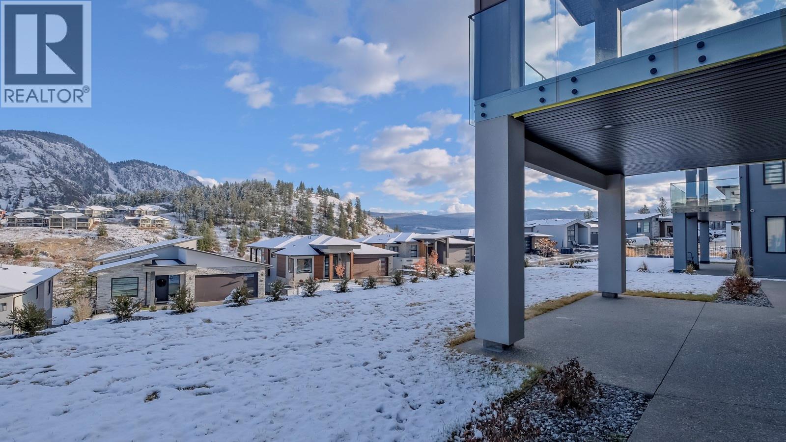  937 Royal Troon Lane, Kelowna