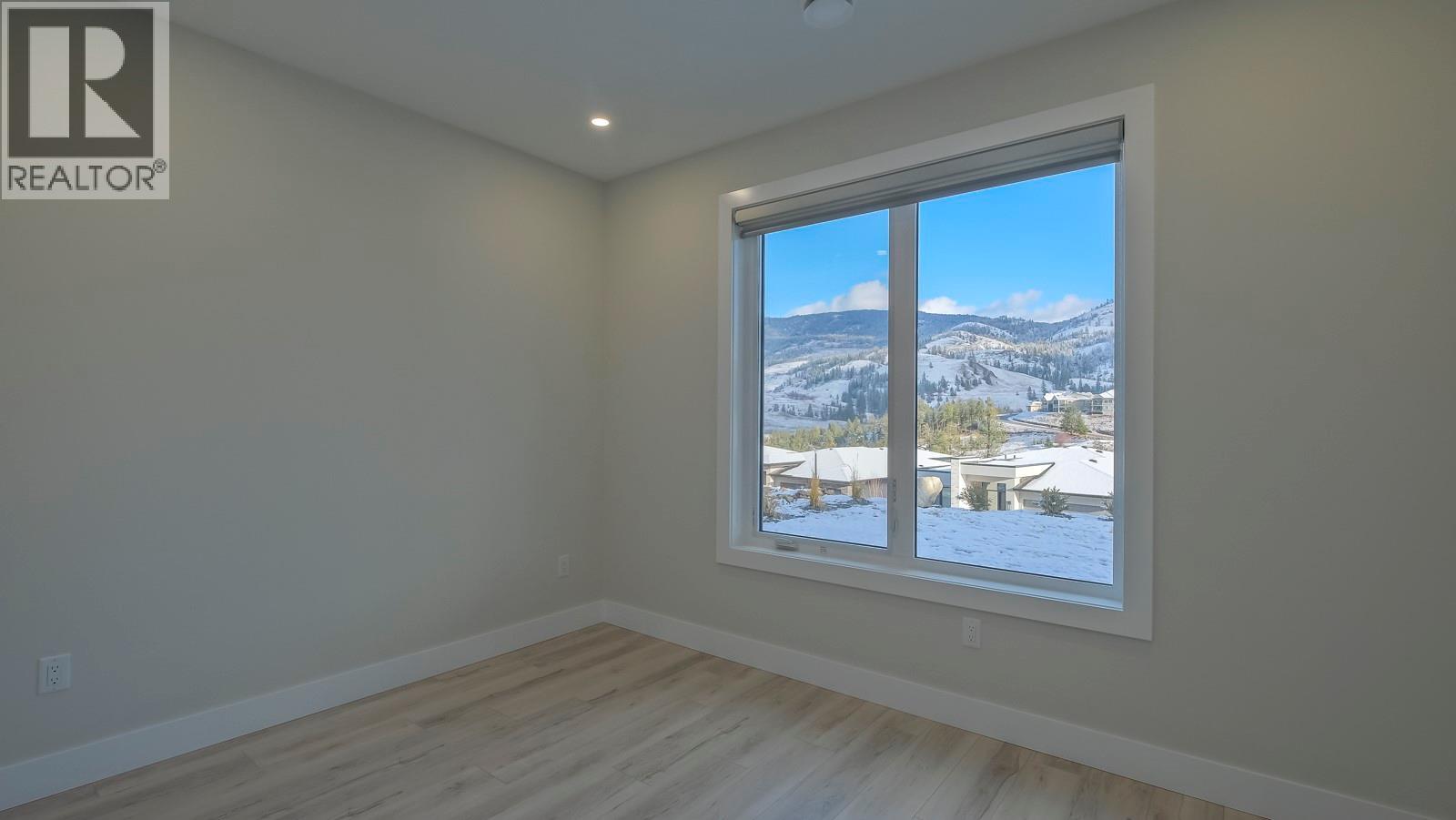  937 Royal Troon Lane, Kelowna