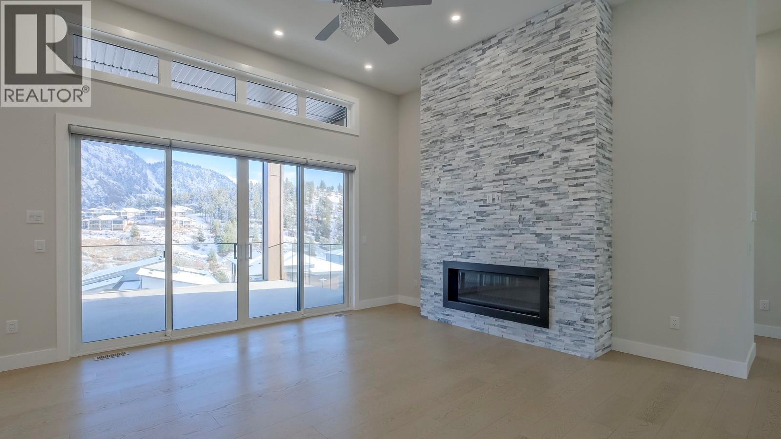  937 Royal Troon Lane, Kelowna
