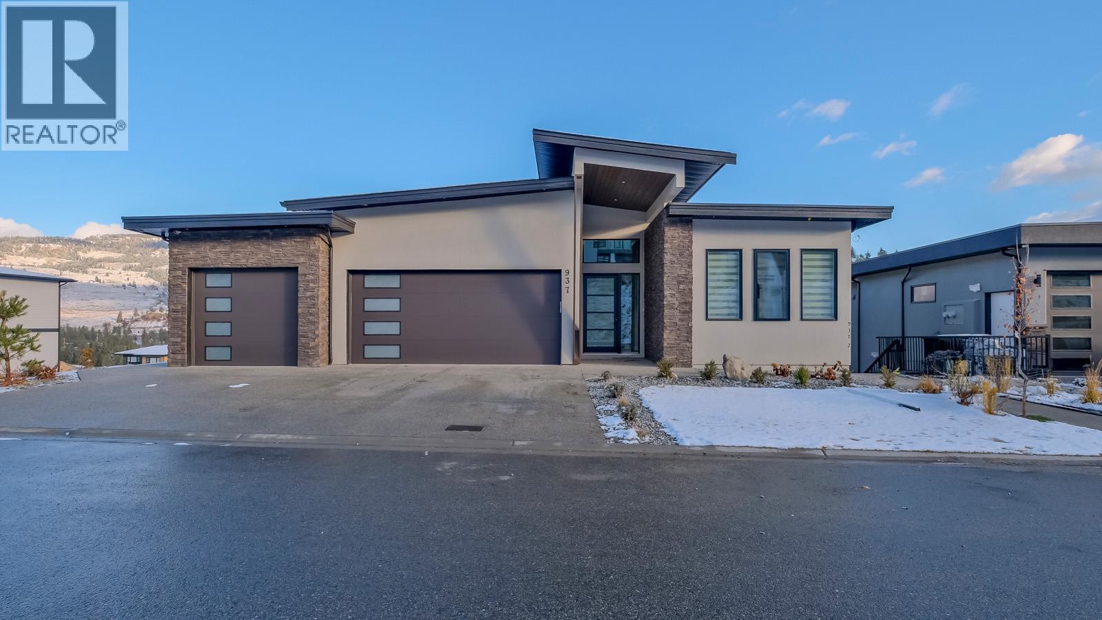  937 Royal Troon Lane, Kelowna