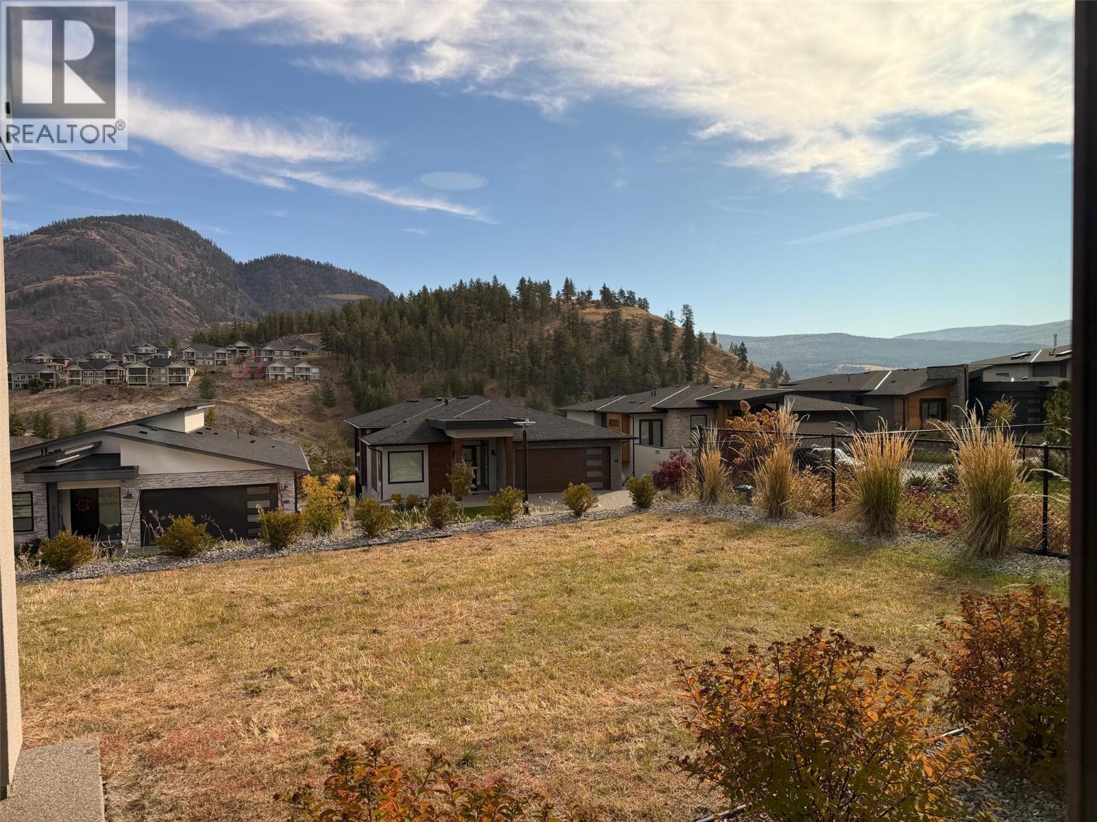  937 Royal Troon Lane, Kelowna