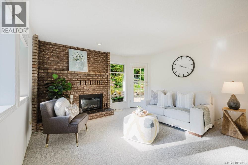  4724 Lochside Drive, Saanich