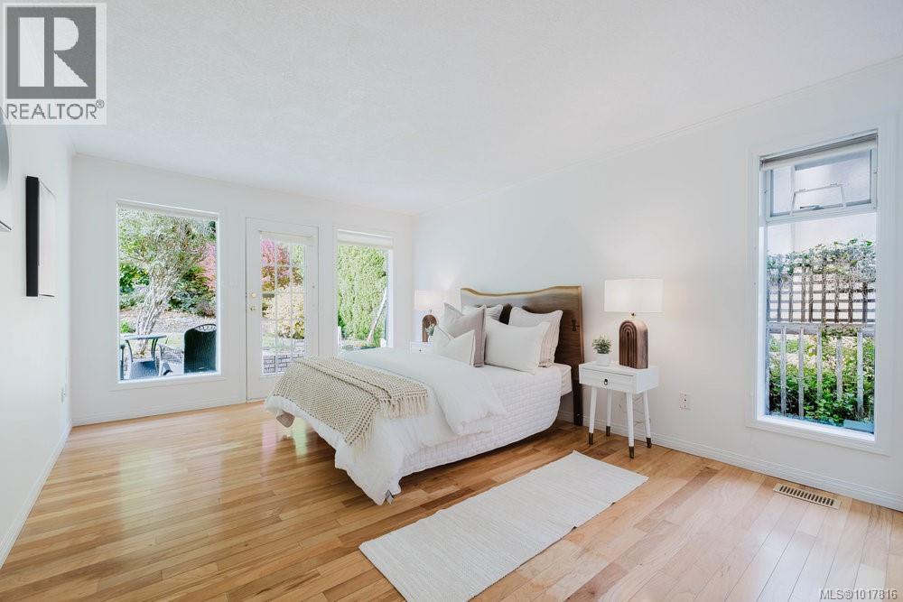  4724 Lochside Drive, Saanich