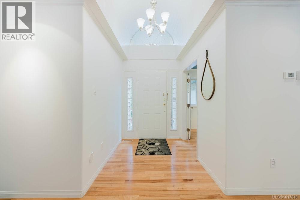  4724 Lochside Drive, Saanich