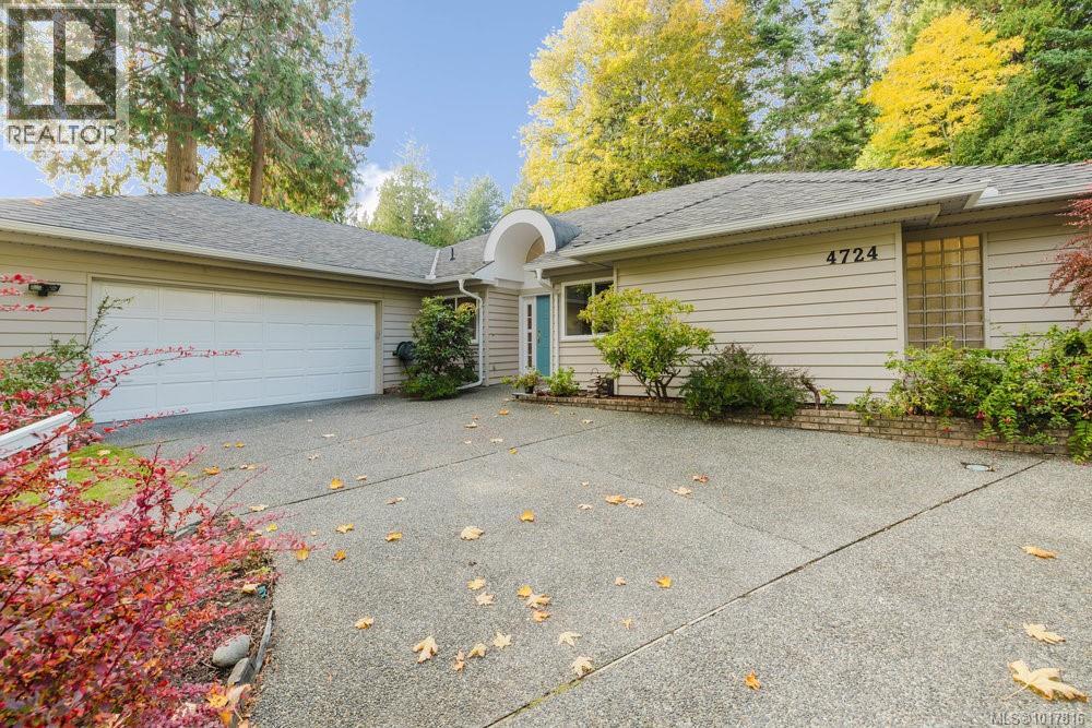  4724 Lochside Drive, Saanich