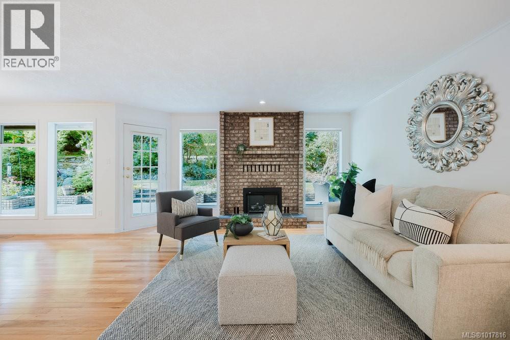  4724 Lochside Drive, Saanich