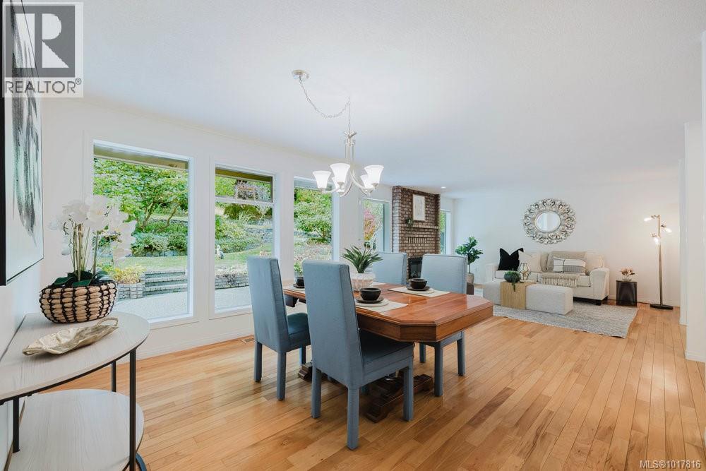  4724 Lochside Drive, Saanich
