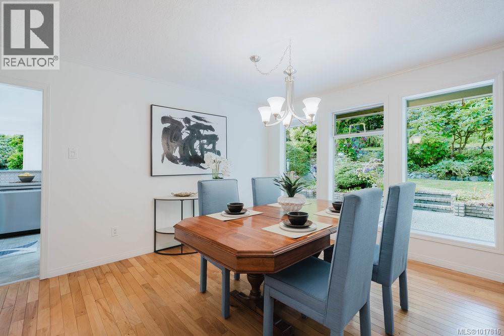  4724 Lochside Drive, Saanich