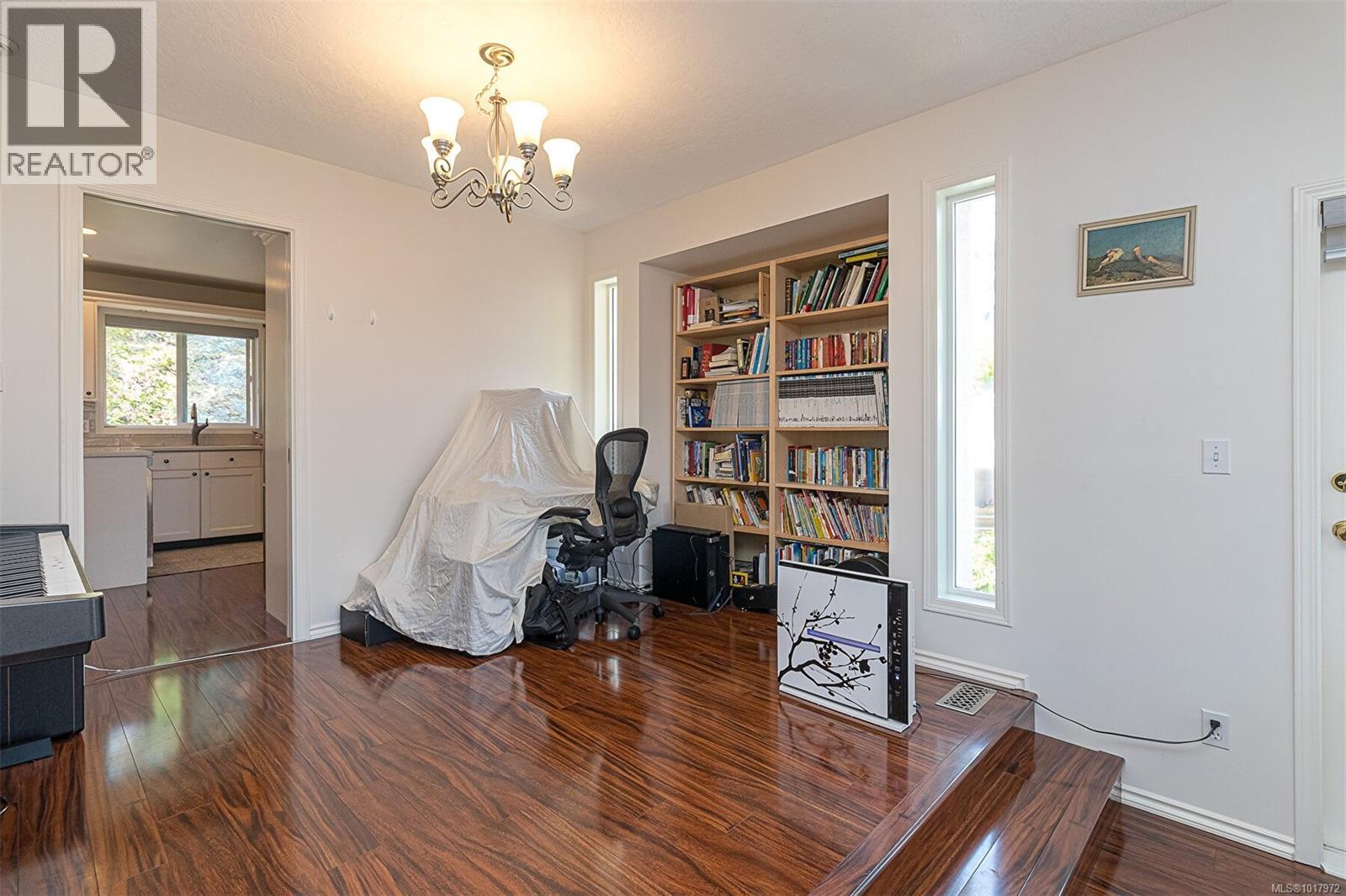  2619 Crystalview Drive, Langford