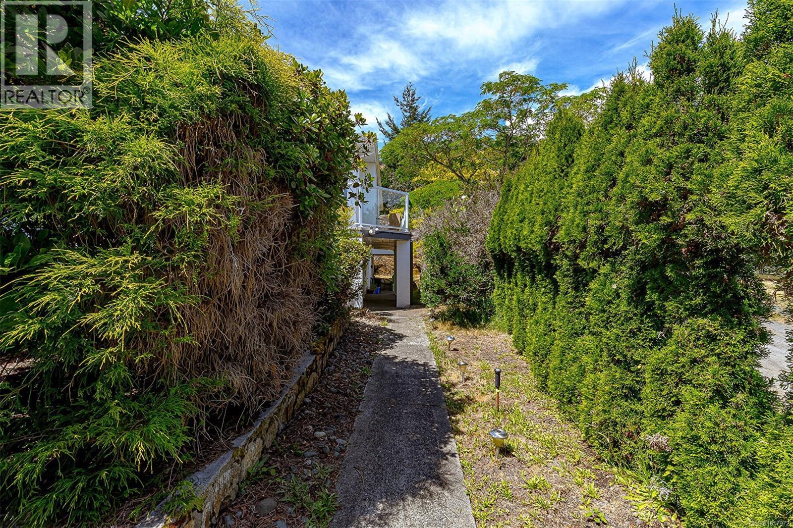  2619 Crystalview Drive, Langford