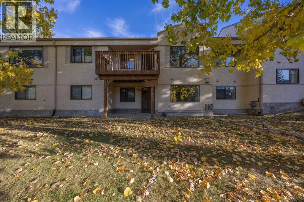 Single Family House for Sale in  Sandarac Circle NW Sandstone Valley Calgary 