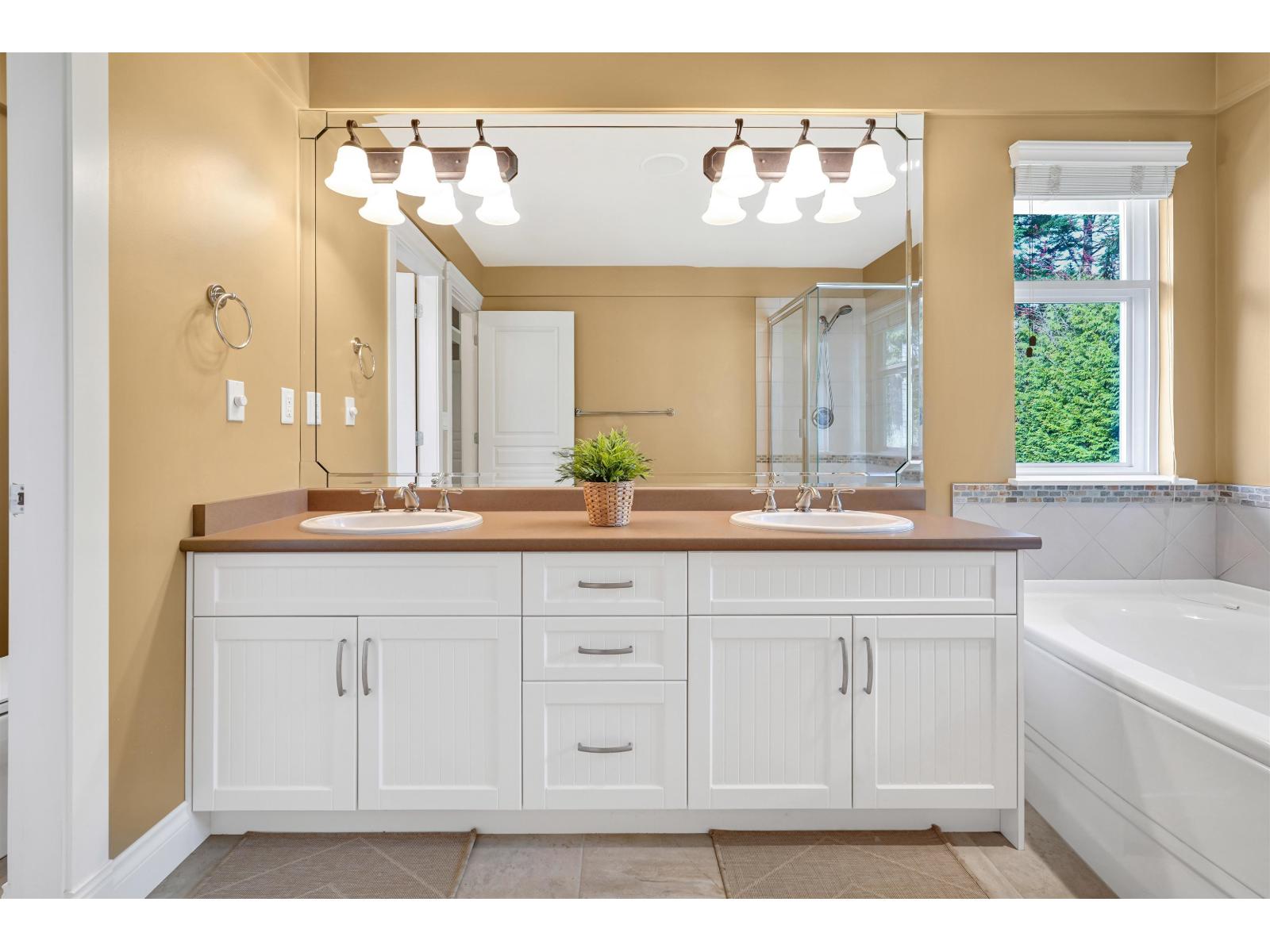 2052 128A STREET, Surrey