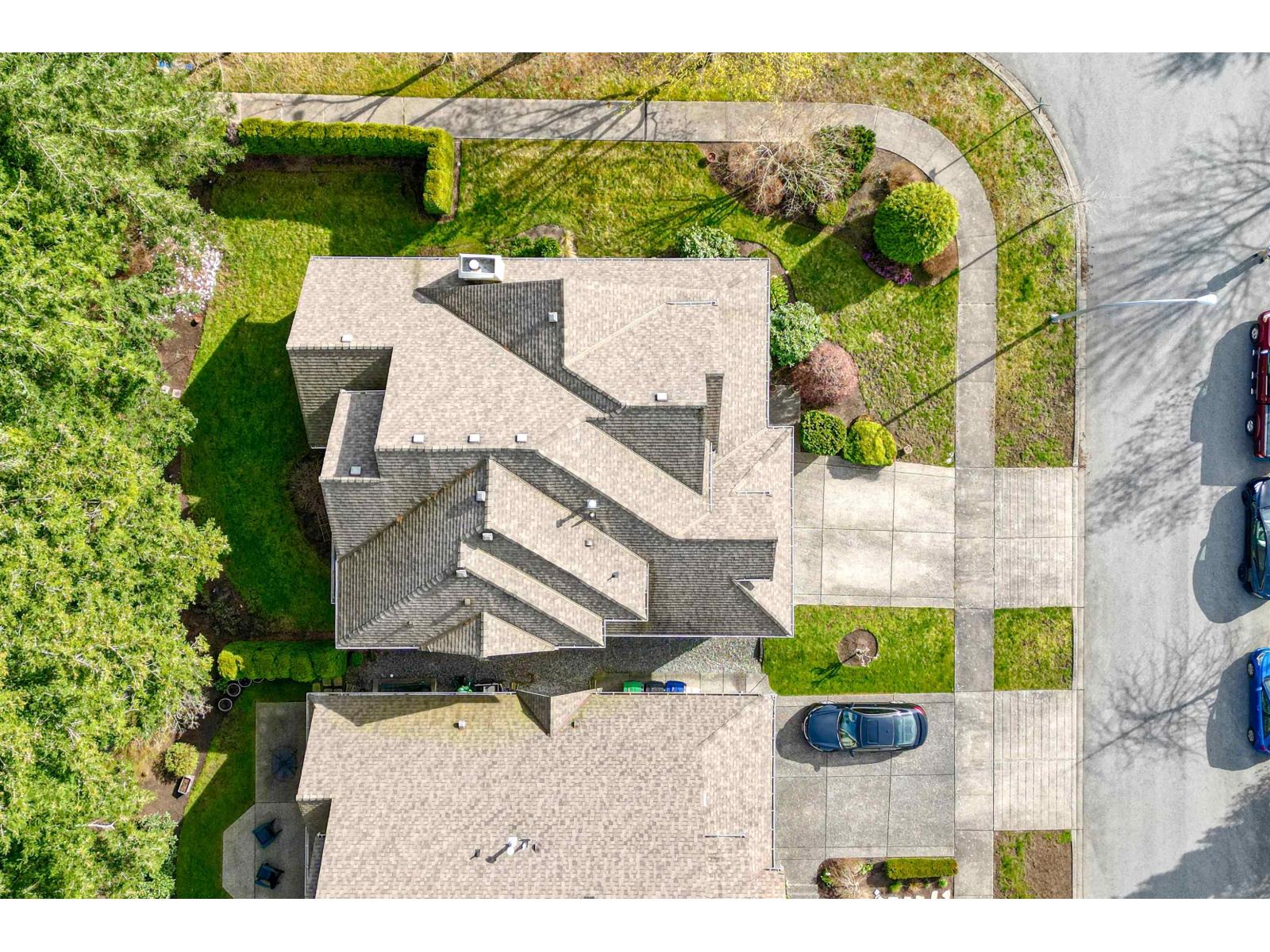 2052 128A STREET, Surrey