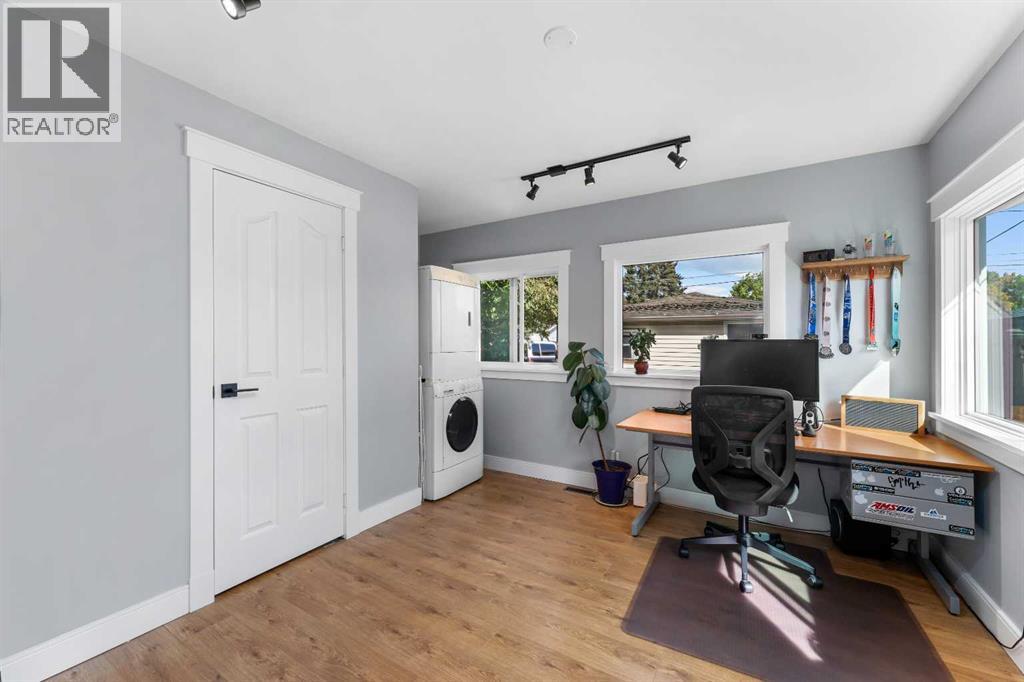 Single Family House Bungalow for Sale in   Avenue NW Bowness Calgary 