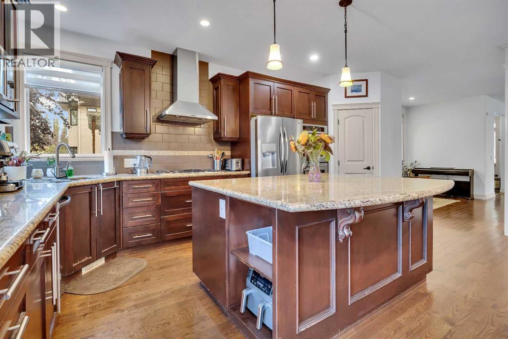 Single Family House for Sale in   Avenue NE Winston Heights/Mountview Calgary 