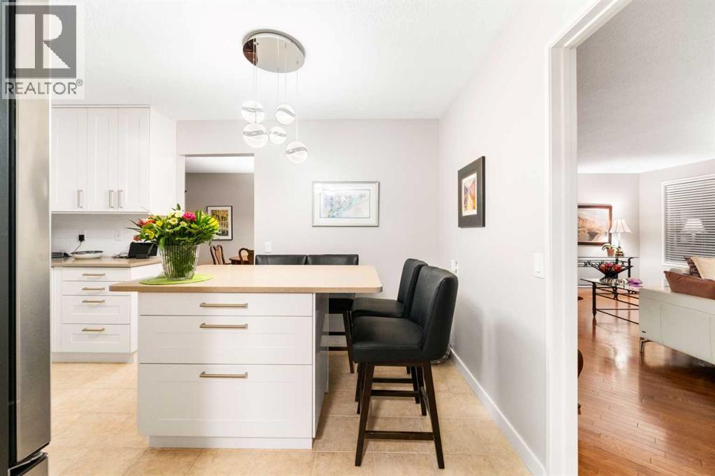 Single Family House Bi-level for Sale in  Thornwood Close NW Thorncliffe Calgary 