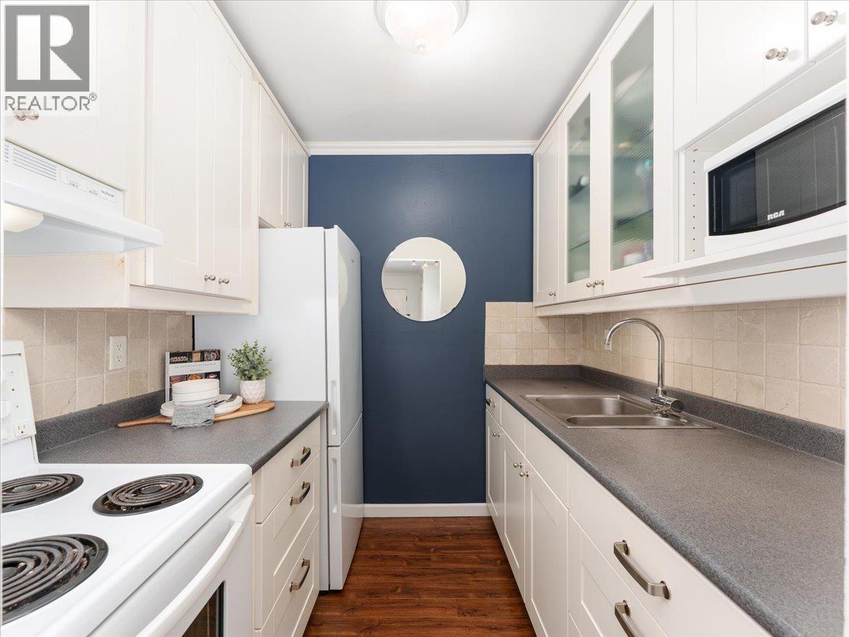 301 155 E 5TH STREET, North Vancouver