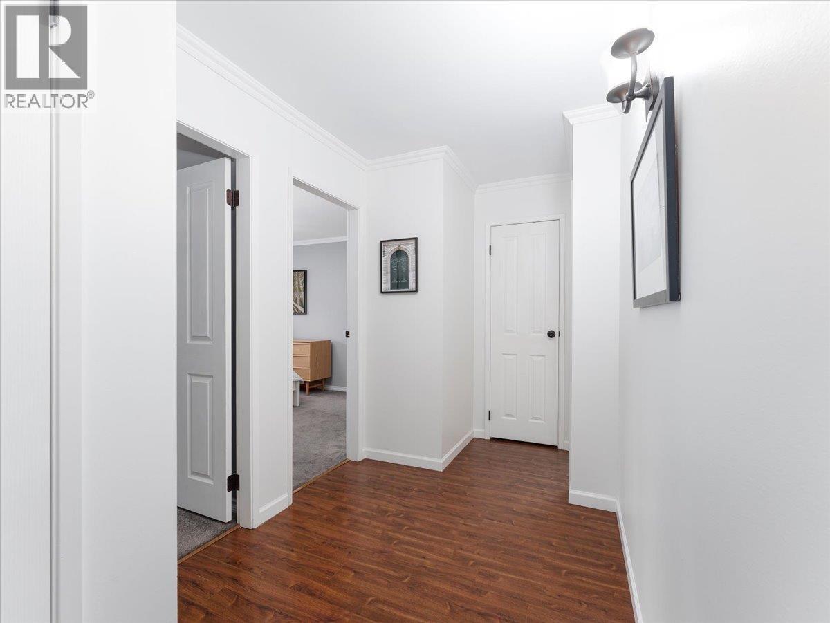 301 155 E 5TH STREET, North Vancouver